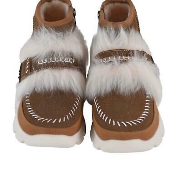 NEW UGG FLUFF Ankle Boot Tan/Brown Size 6 - Picture 13 of 14